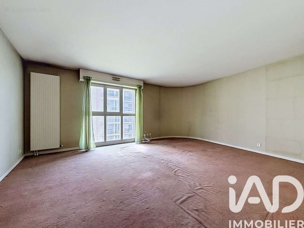 Photo 4 - Appartement à COURBEVOIE