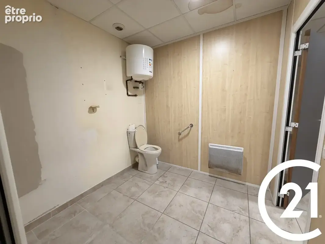 Commerce 250 m² à vendre à Valence (26000) - photo 7