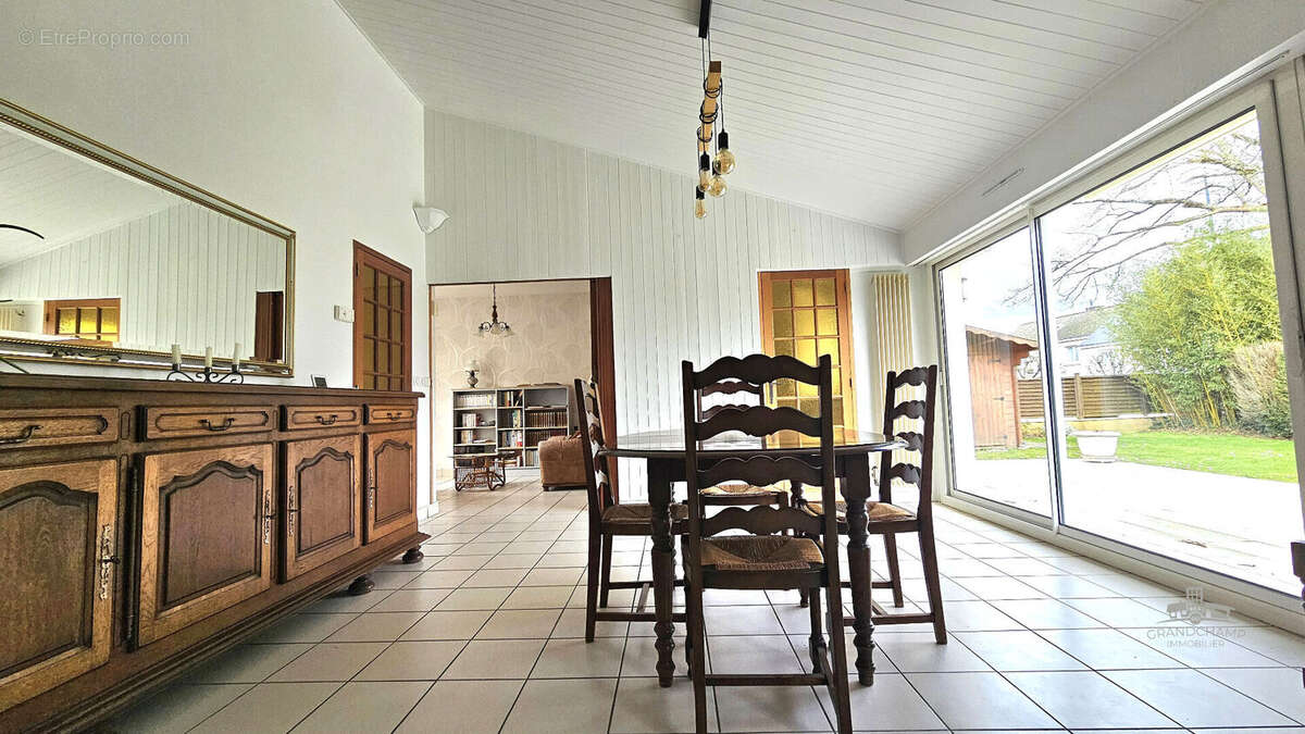 Maison à LA CHAPELLE-SUR-ERDRE