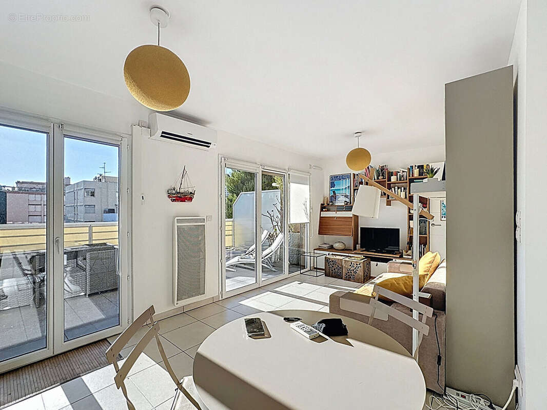 Appartement à ROQUEBRUNE-CAP-MARTIN