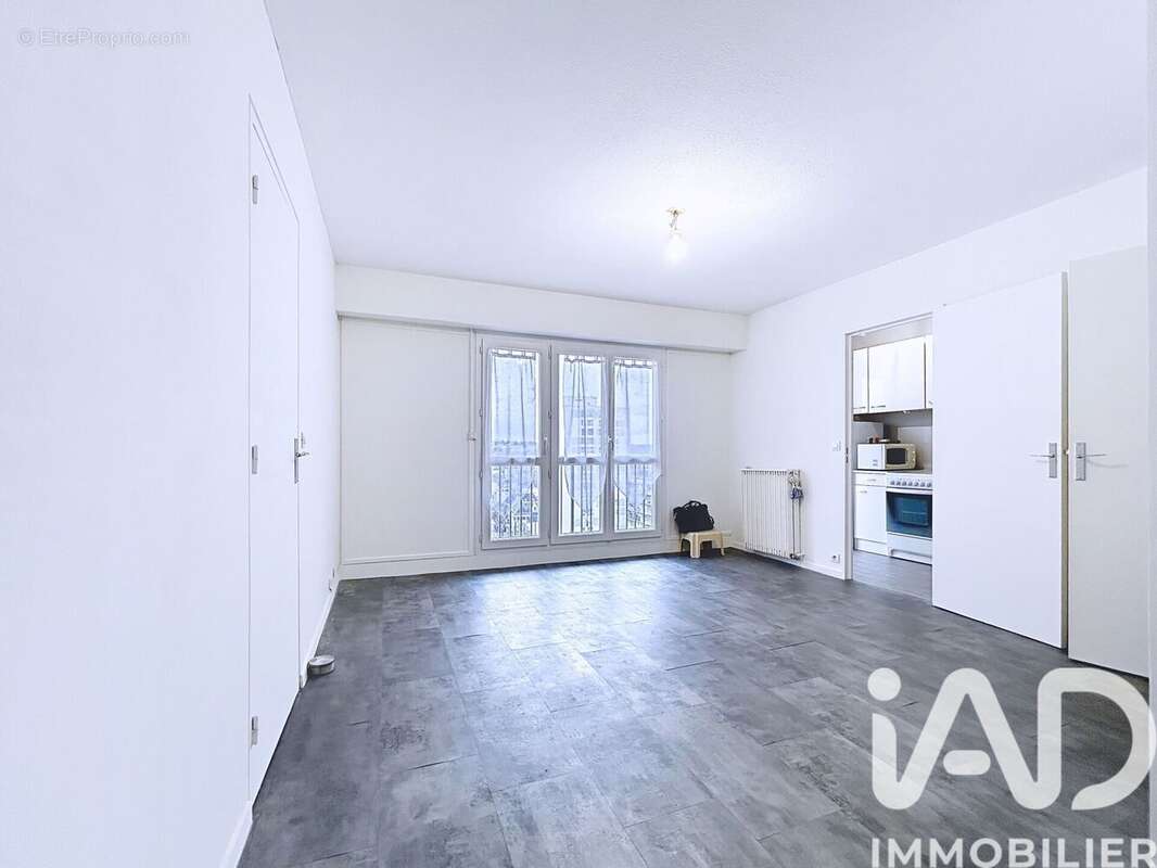 Photo 2 - Appartement à SAINT-OUEN-L'AUMONE