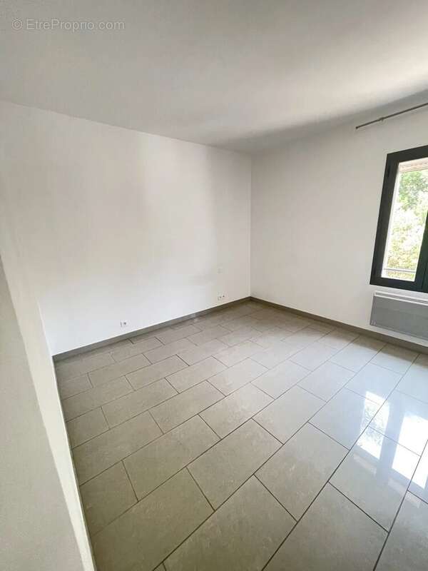 Appartement 3p  70m2 avec terrasse et parking - photo 9
