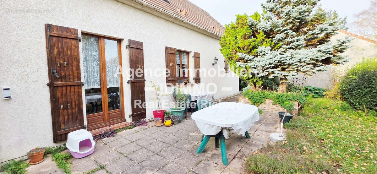 Maison à MILLY-LA-FORET