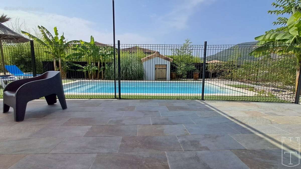 Maison à VALLON-PONT-D&#039;ARC