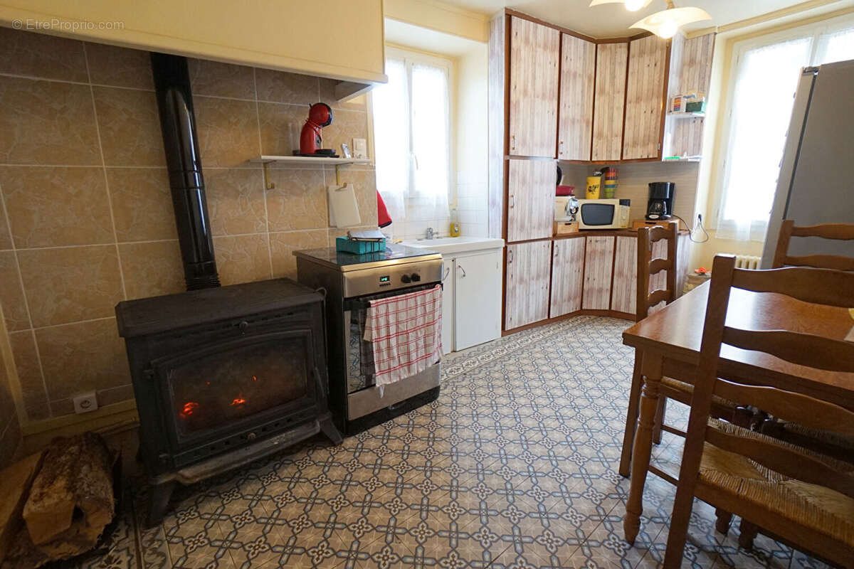 Maison à MEZIERES-SUR-SEINE