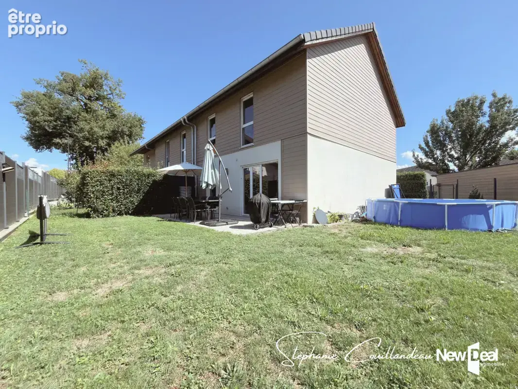 Jolie maison mitoyenne récente à La Biolle - photo 4