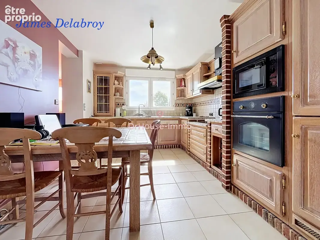Maison 7 pièces 217 m² à vendre à Montdidier (80500) - photo 5