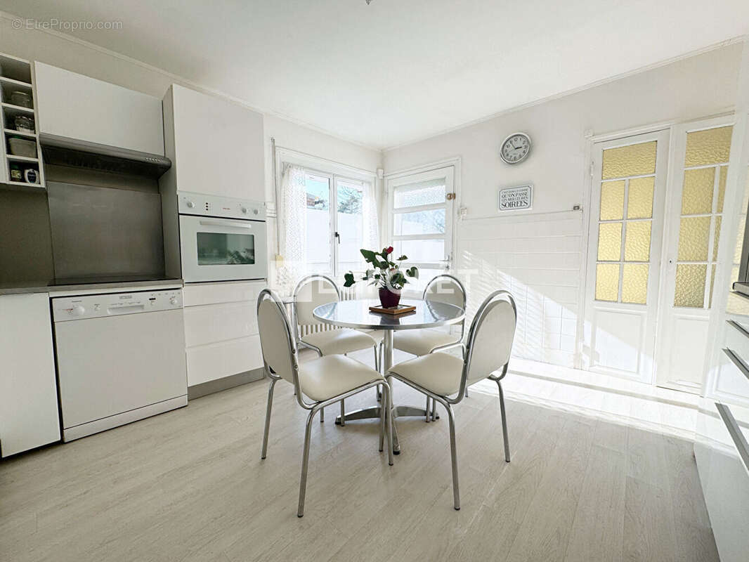 Maison à SIN-LE-NOBLE