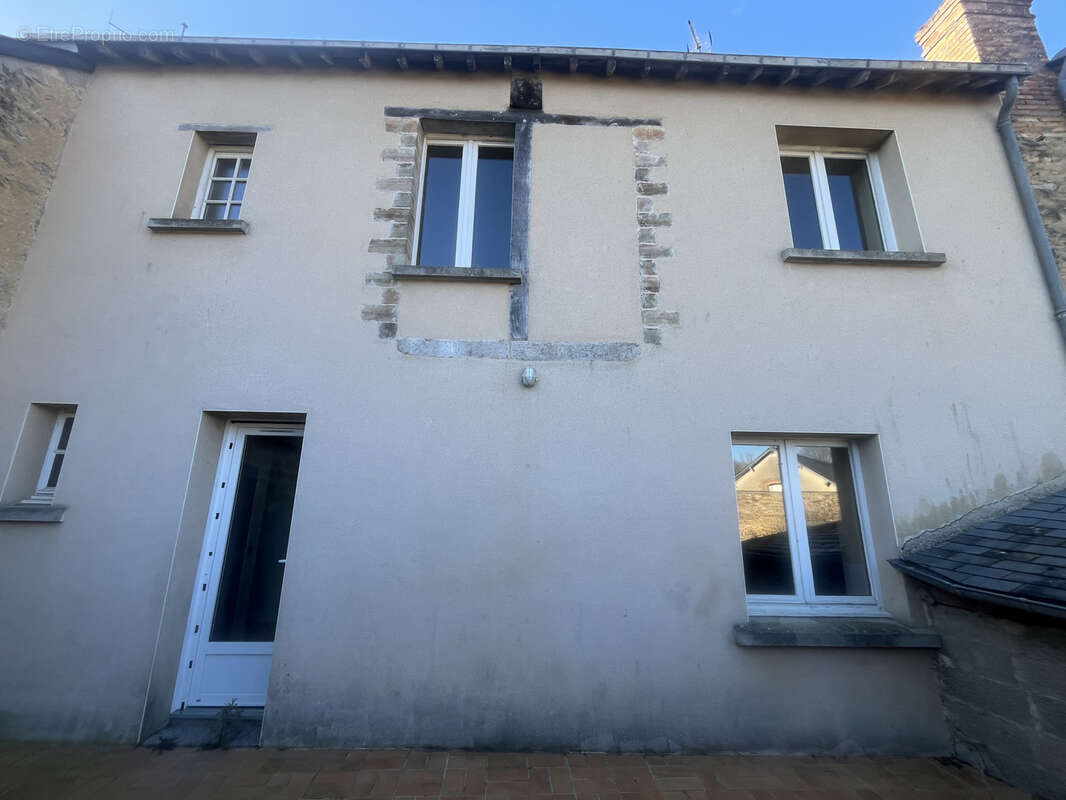 Maison à BOUERE