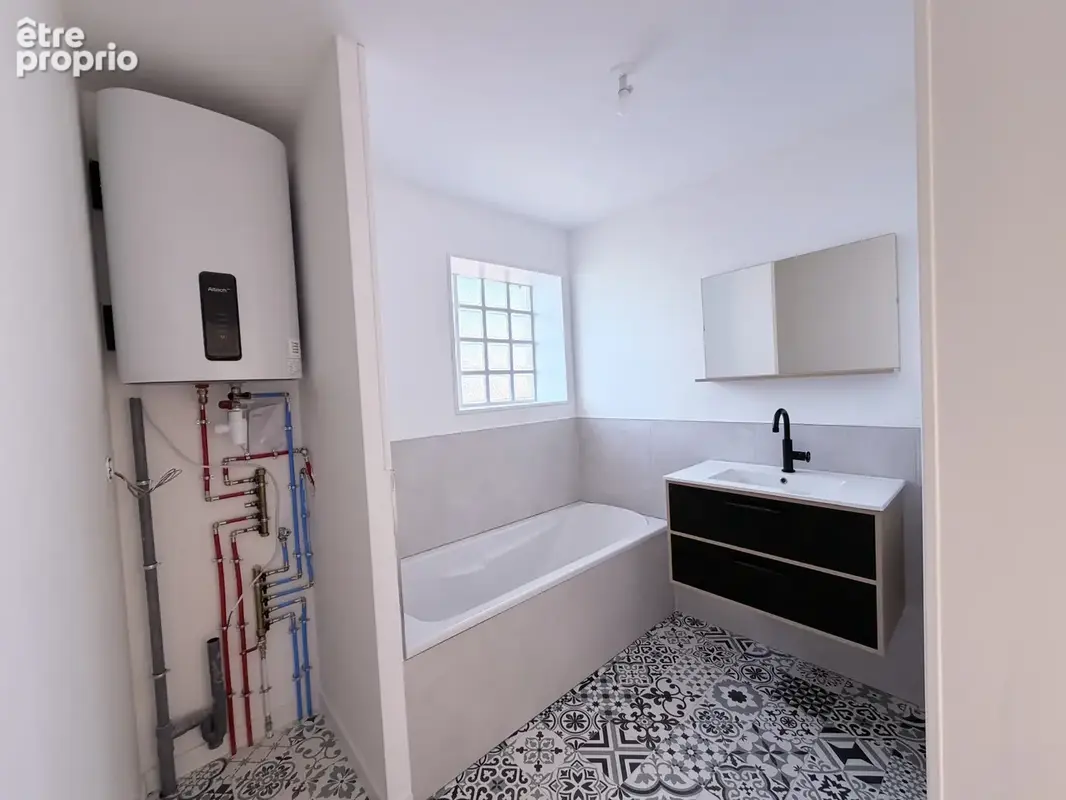 1 appart + 3 plateaux amenageables (pour investisseur, projet pro ou passionné) 97 m2 + 325 m2 - photo 9