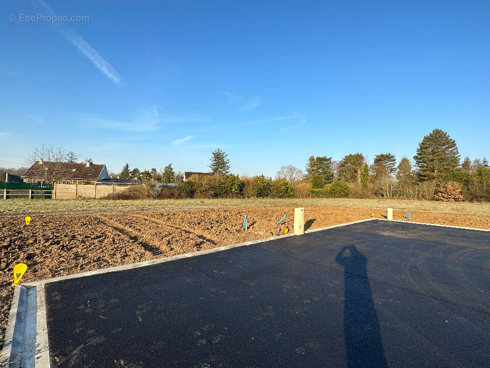 Terrain à DAMMARTIN-EN-SERVE