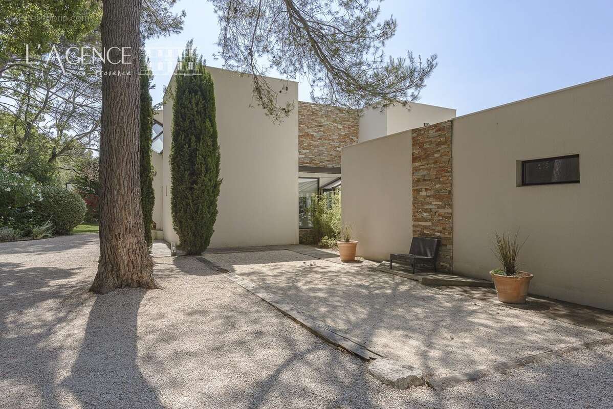 Maison à EGUILLES
