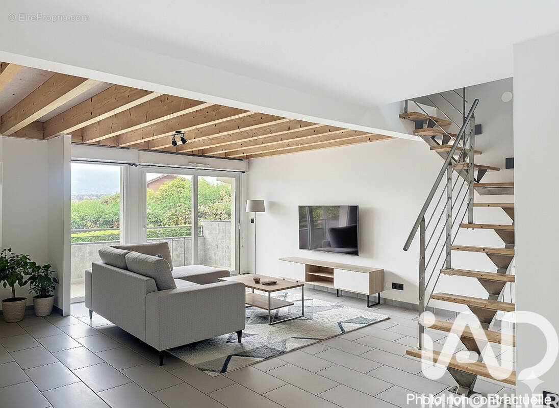 Photo 1 - Appartement à VIRY