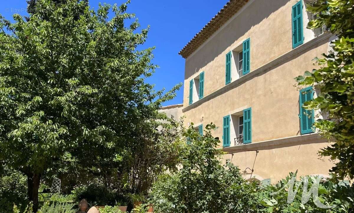 A VENDRE SAINT-MAXIMIN-LA-SAINTE-BAUME 83470 Maison de Maître avec jardin et piscine - photo 6
