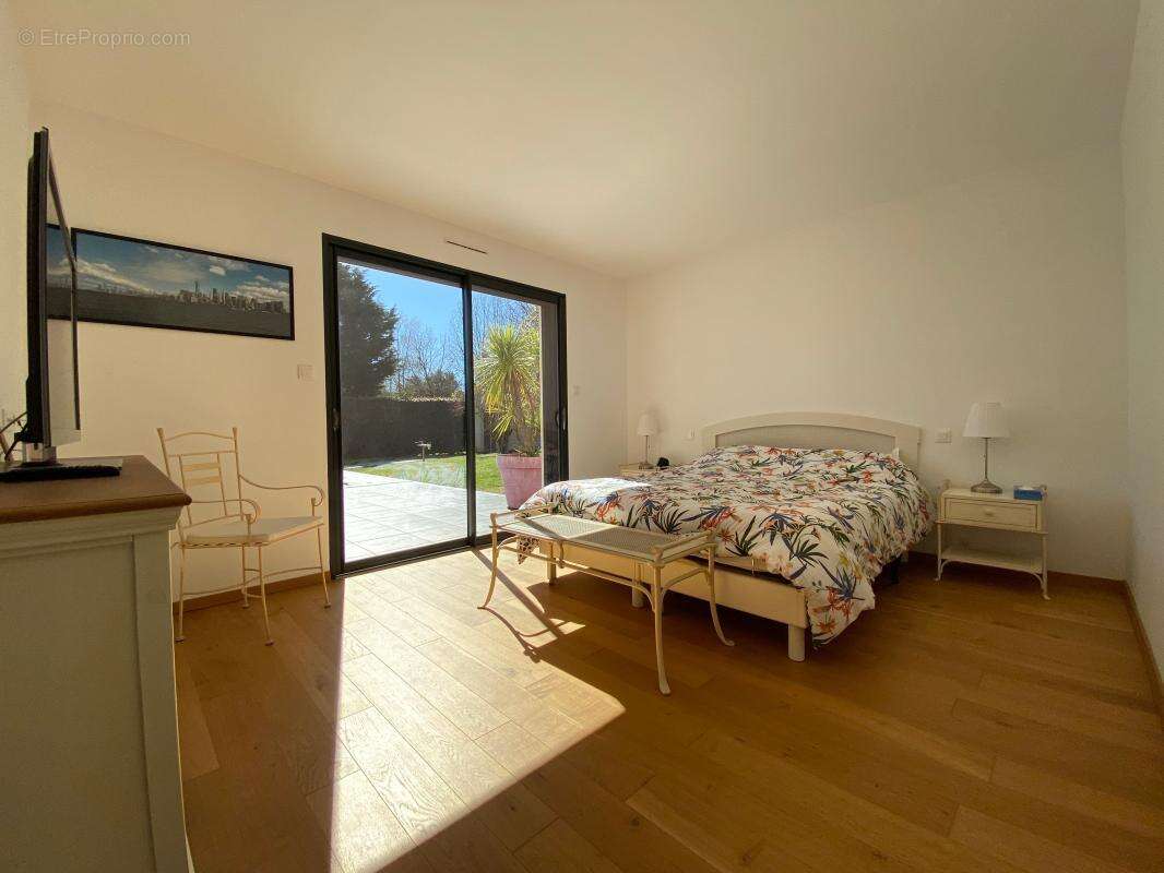 Maison à LES MATHES