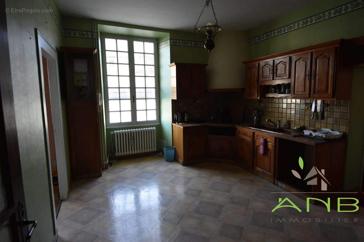 Maison à CHARROUX