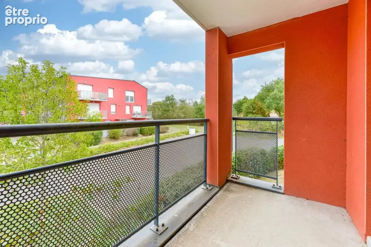 Coup de cœur assuré : T3 lumineux et au calme avec 2 parkings et cave - photo 12