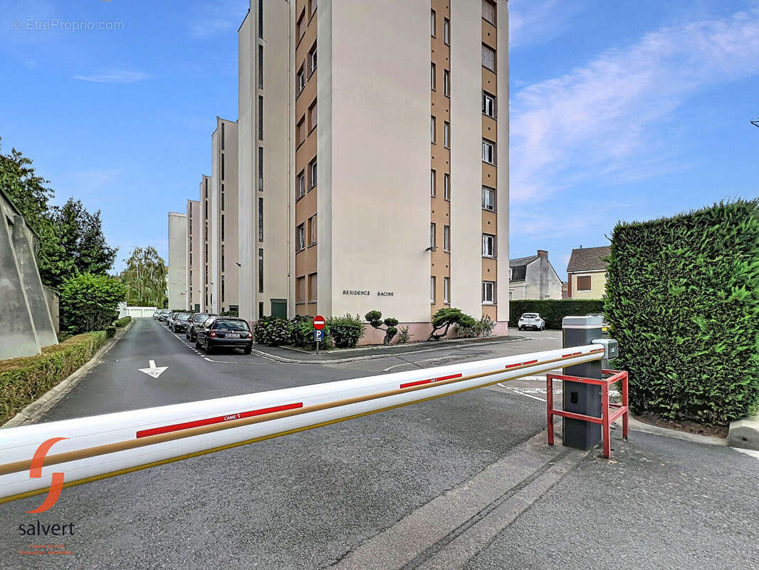 A Vendre Appartement, 3 pièces, rénové, ascenseur - photo 17