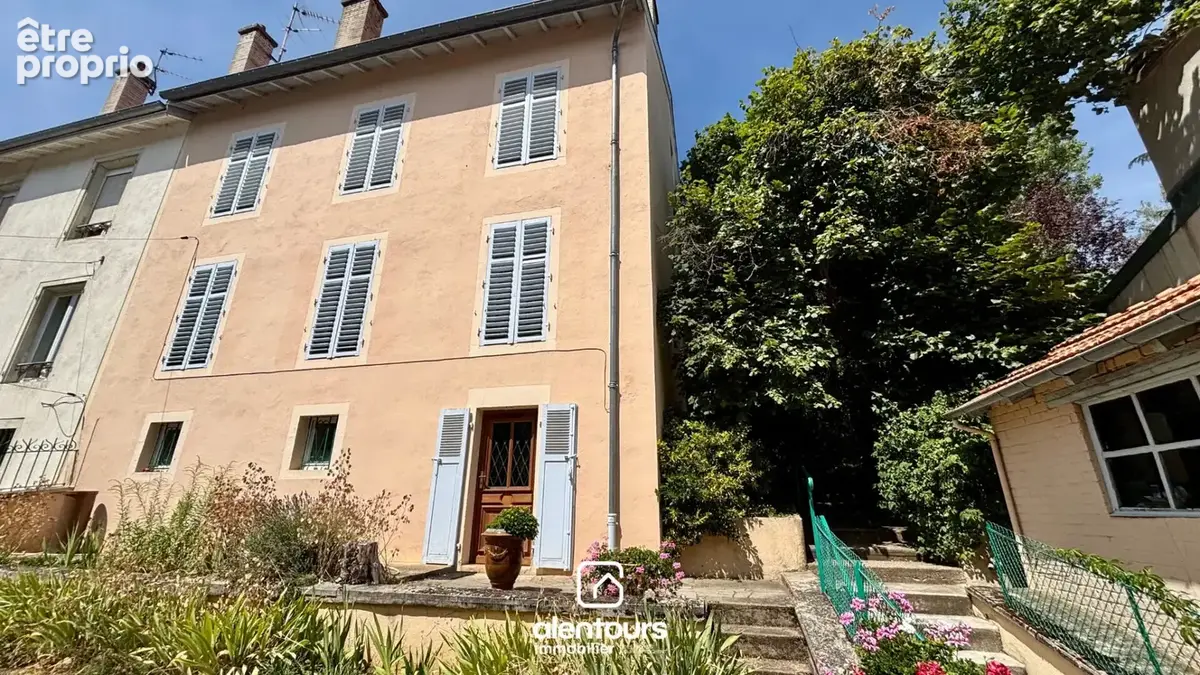 Maison 9 pièce(s) 158 m2 - photo 2