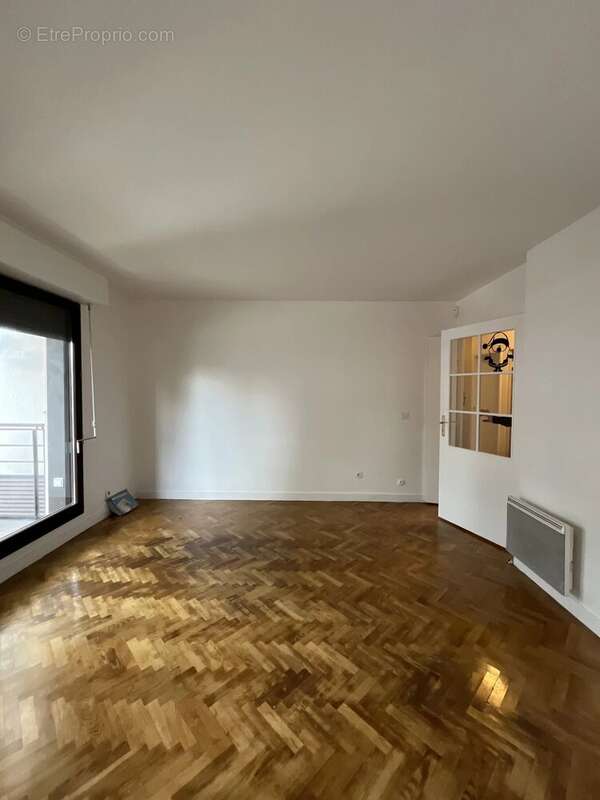 Appartement à PARIS-19E