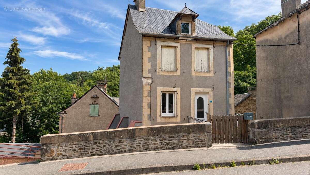 Maison de caractère rénovée avec garage et combles aménageables - photo 14