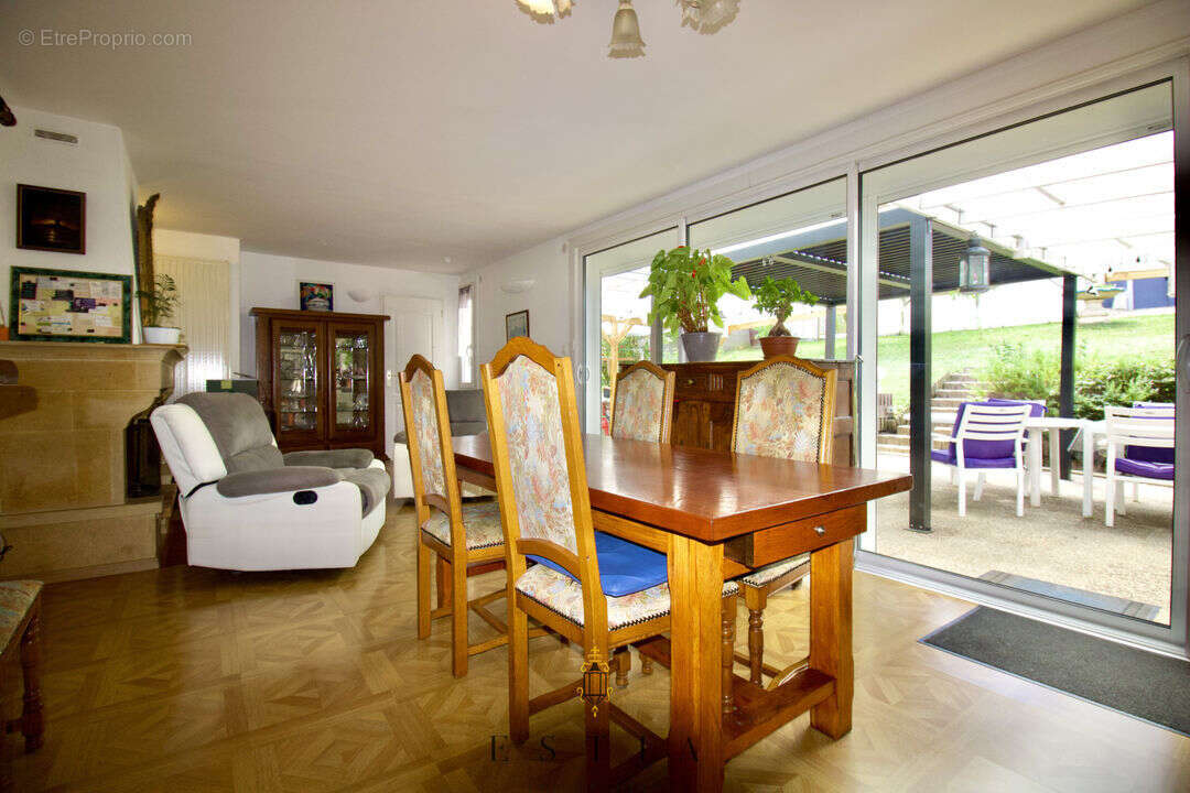 Maison à BAINVILLE-SUR-MADON