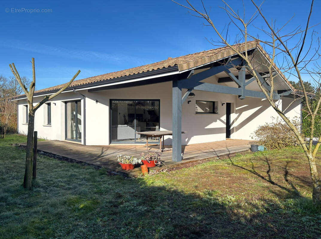 Maison à VIELLE-SAINT-GIRONS