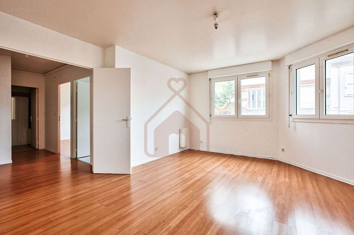 Appartement à LE KREMLIN-BICETRE