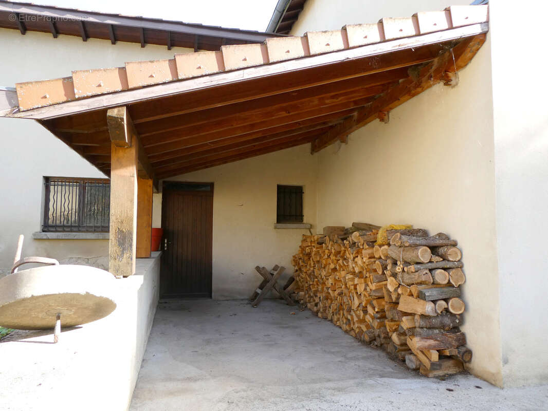 Maison à HAUTE-RIVOIRE