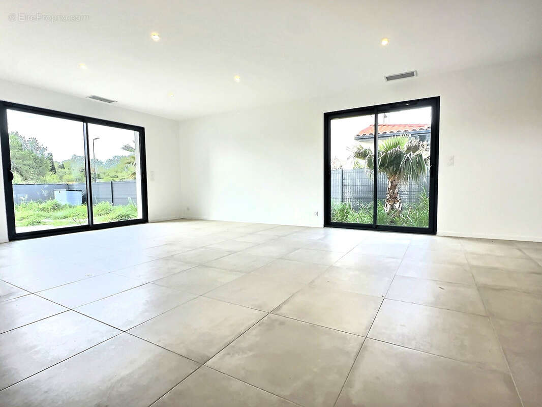 Maison à SAINT-CYPRIEN