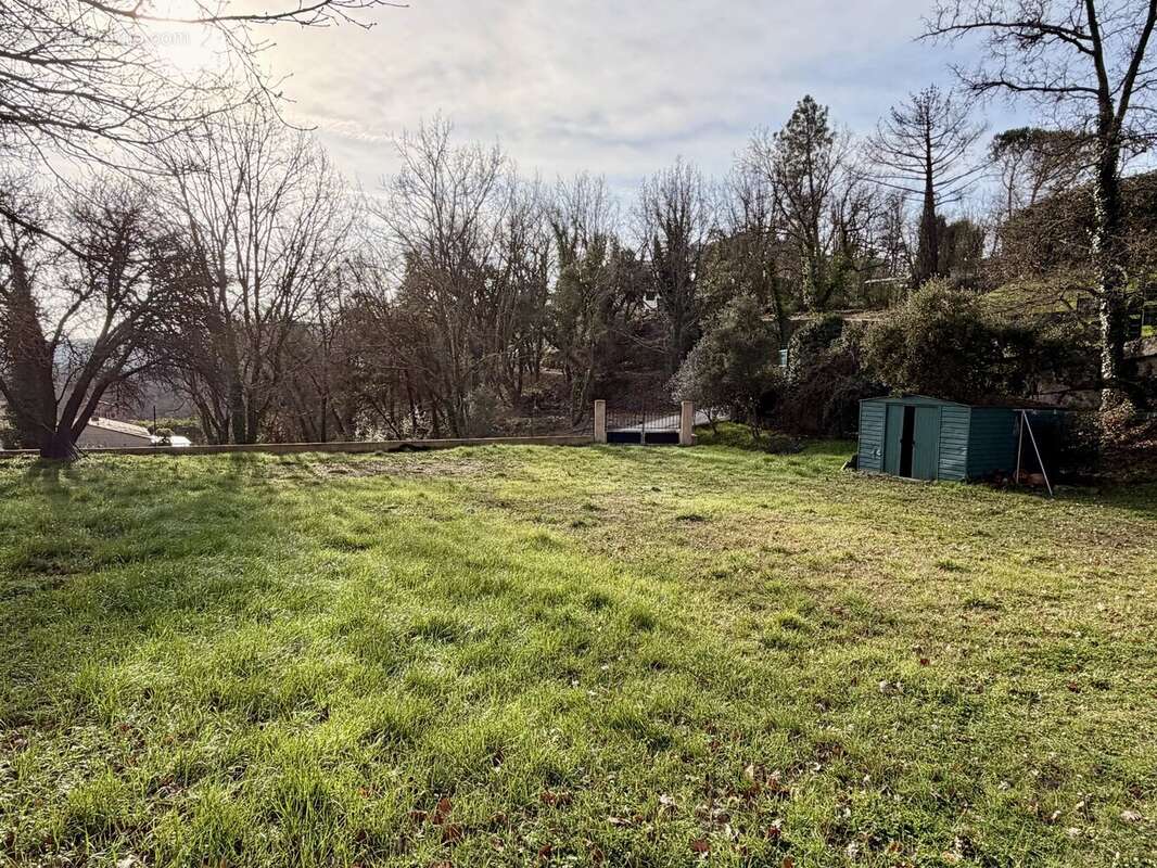 Maison à BAGNOLS-EN-FORET