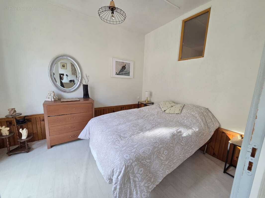 Appartement T2 bis 64m2 centre ville 2éme étage - photo 6