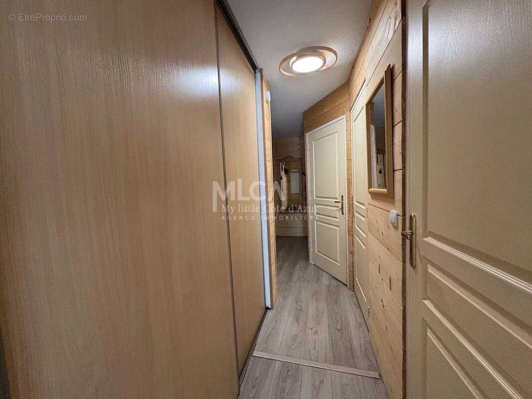 Appartement à SAINT-ETIENNE-DE-TINEE