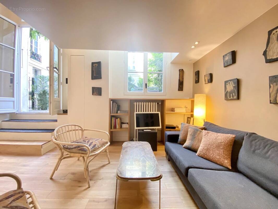 Appartement à PARIS-3E