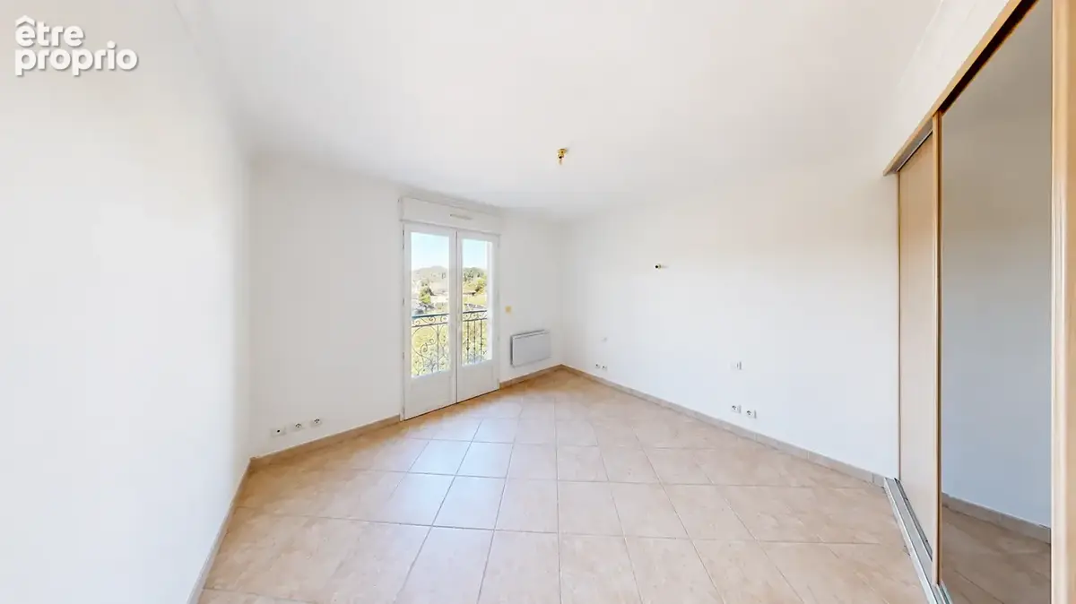 Coup de cœur à Sommières   T4 de 96 m2 avec terrasse, jardin et parking - photo 5