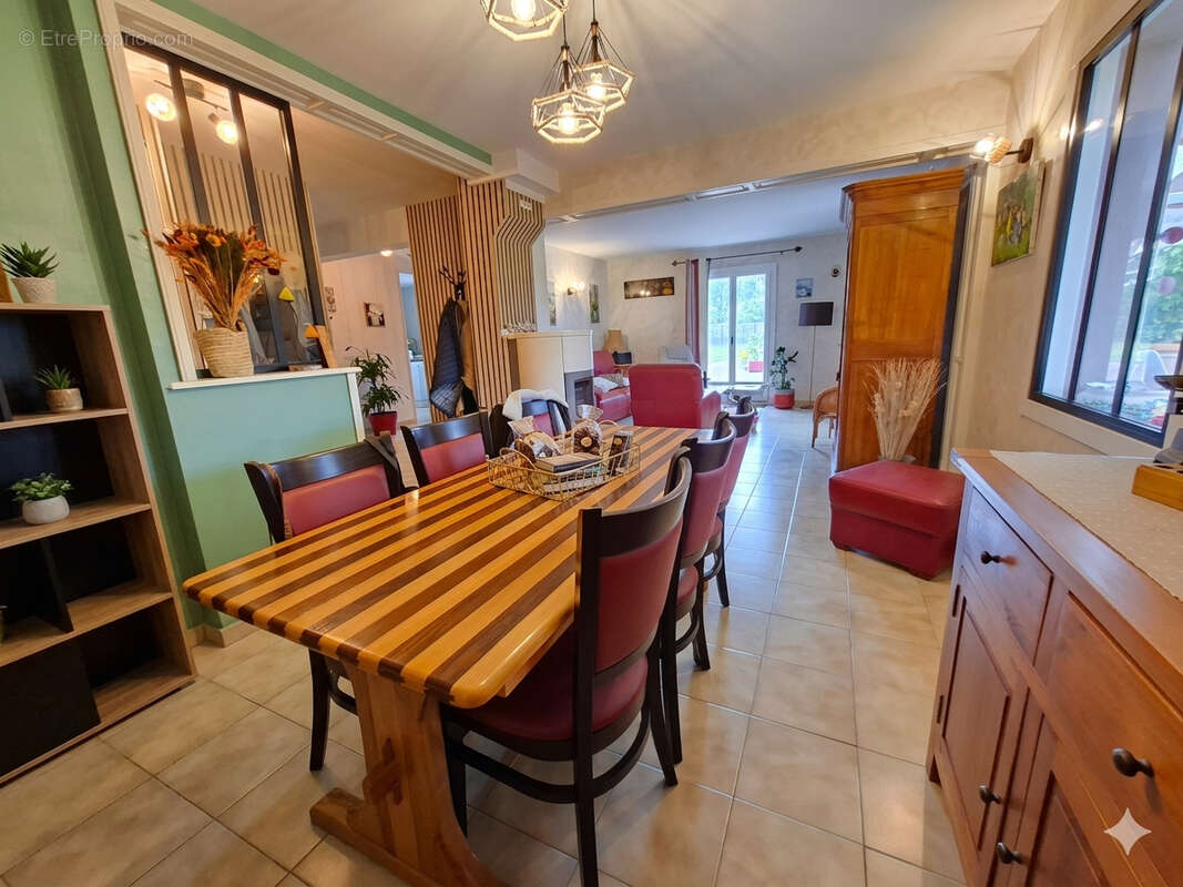 Maison à BARROU