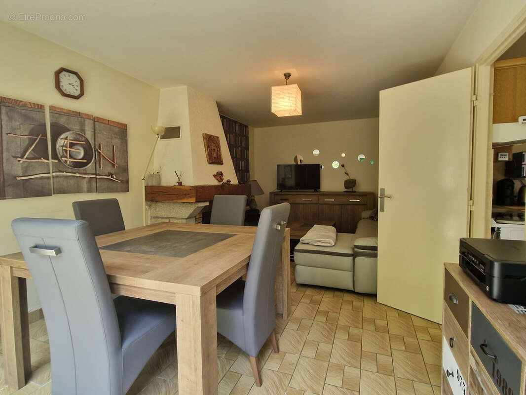 Maison à MALGUENAC