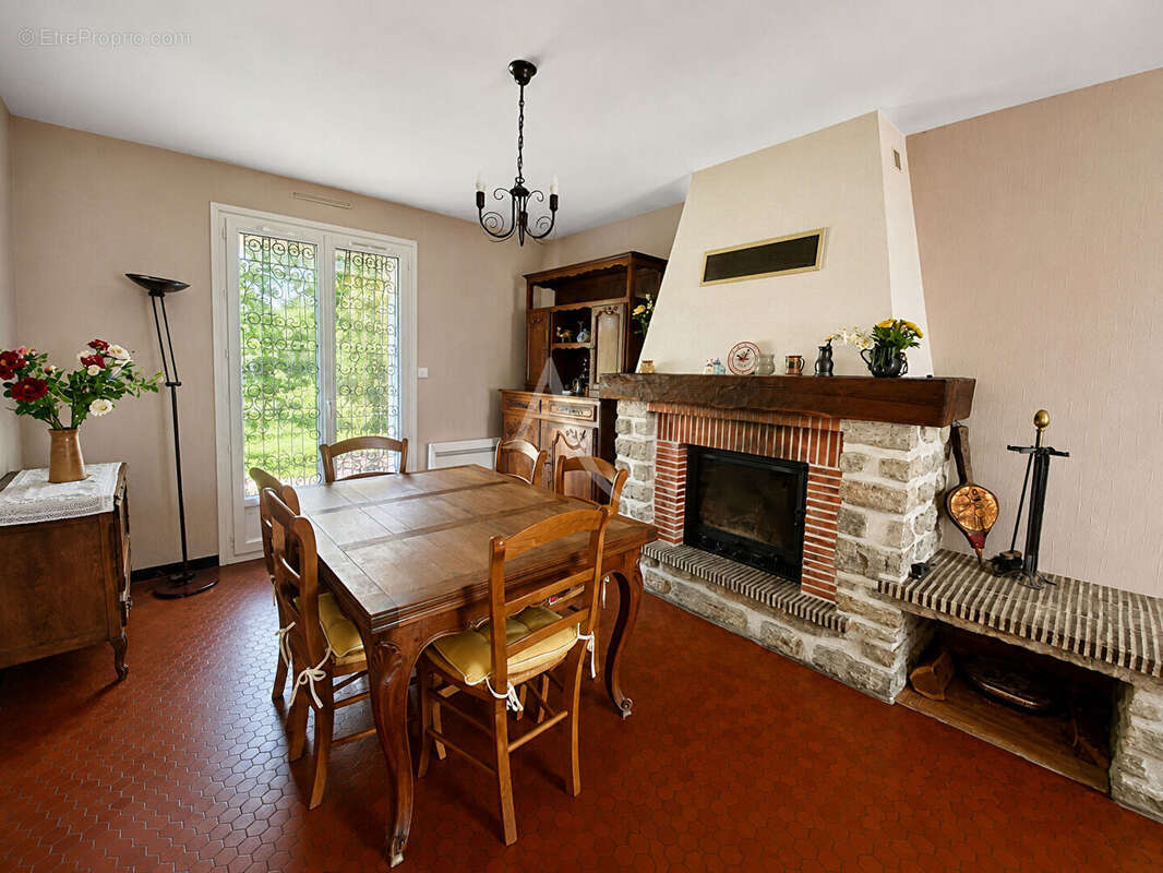 Maison à DONNERY