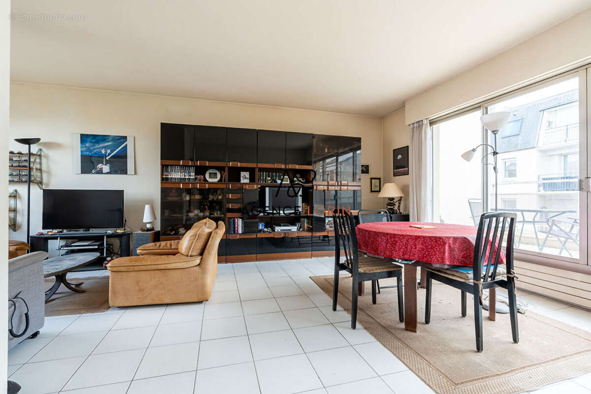 Appartement à LE VESINET