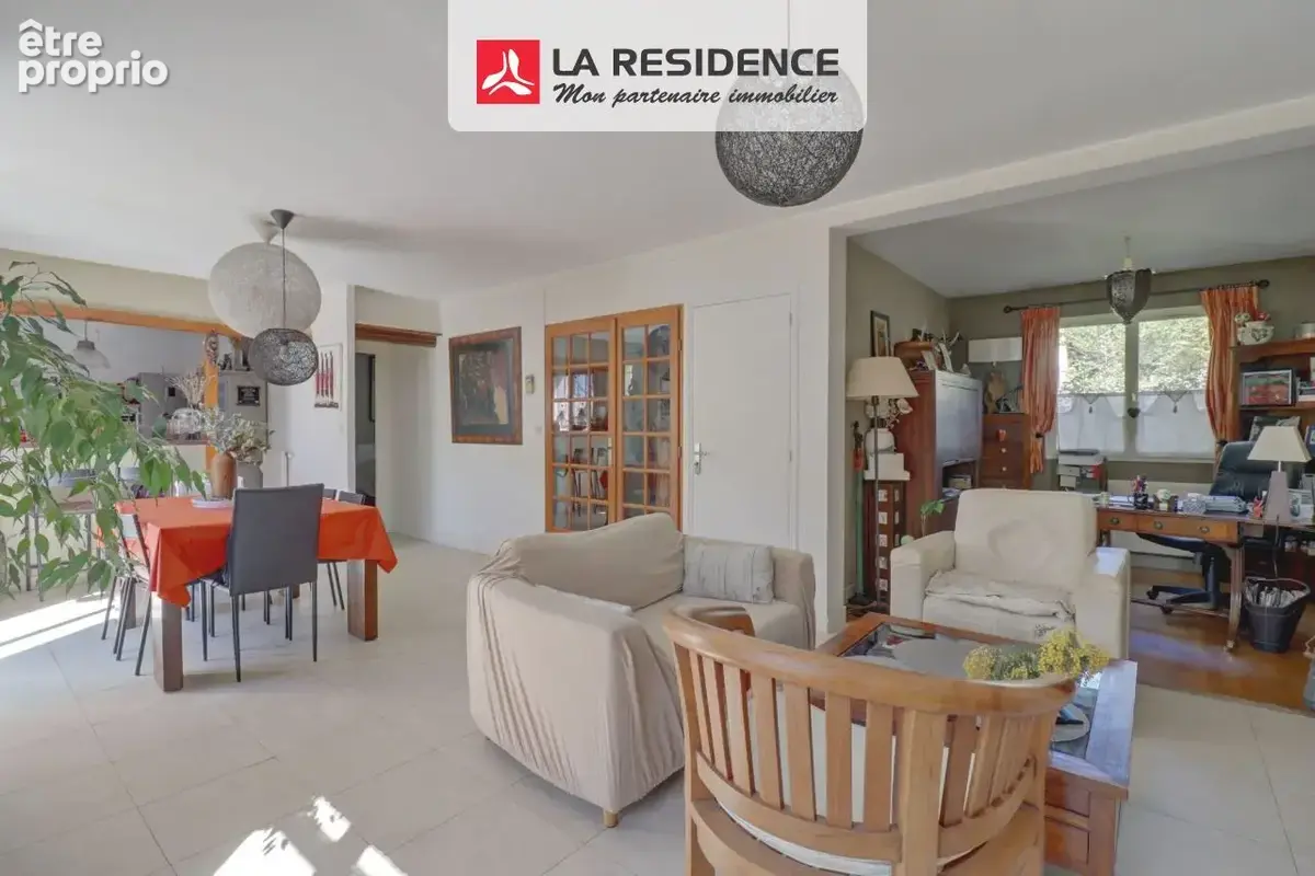 Maison 6 pièces 110 m² à vendre à Verneuil-Sur-Seine (78480) - photo 2
