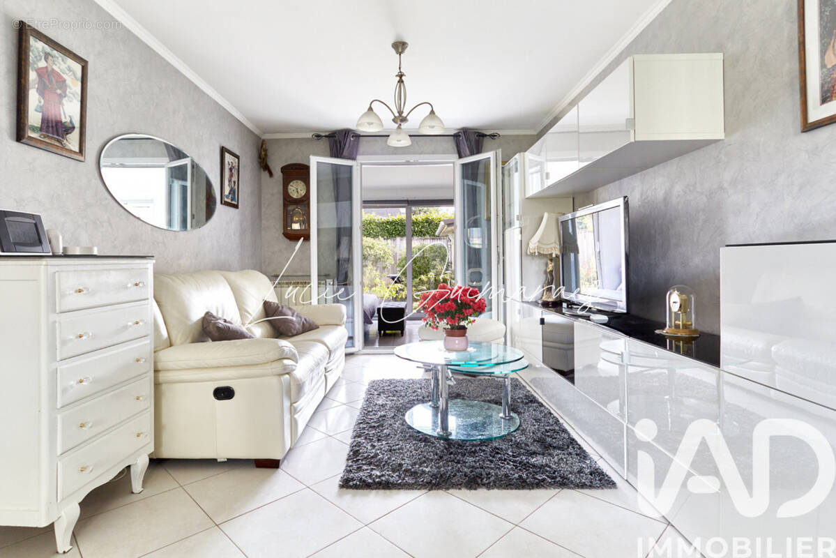 Photo 1 - Maison à TAVERNY