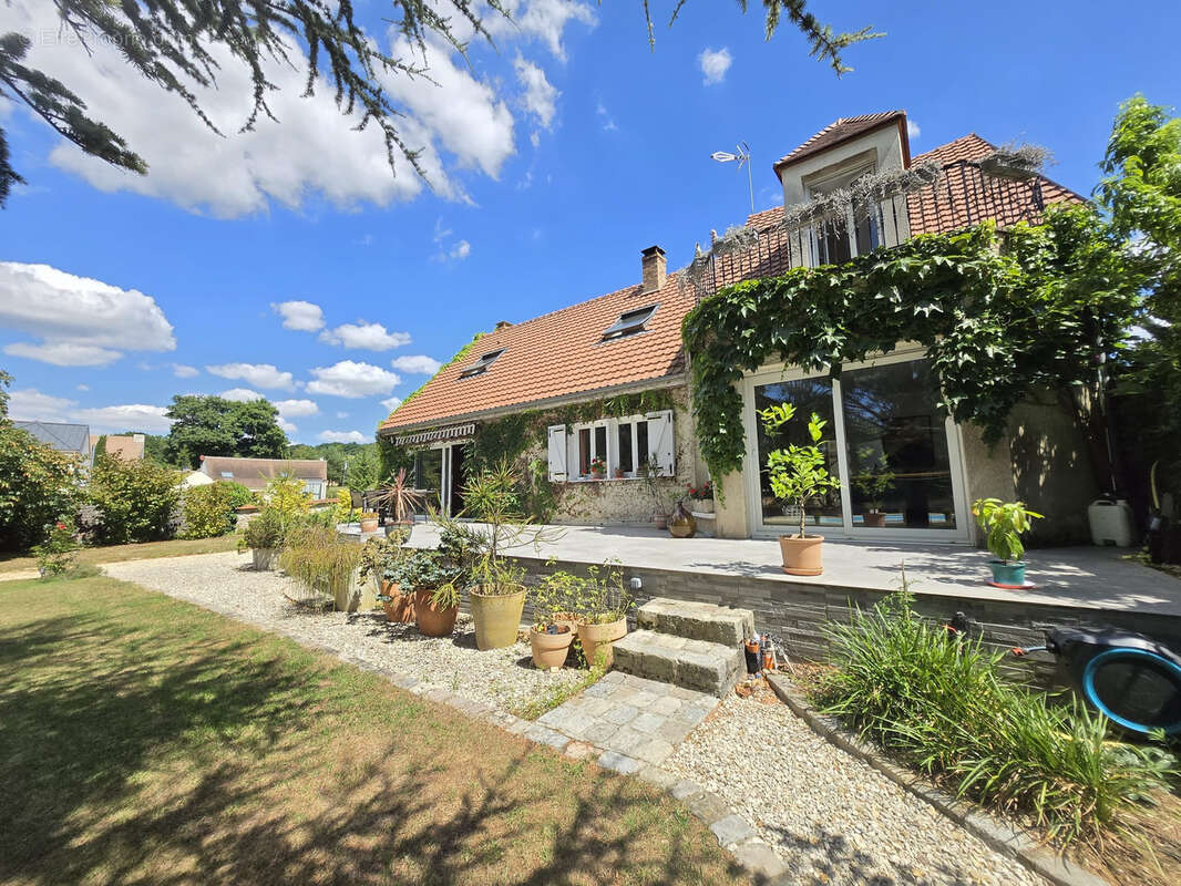 Maison à SAINT-SAUVEUR-SUR-ECOLE