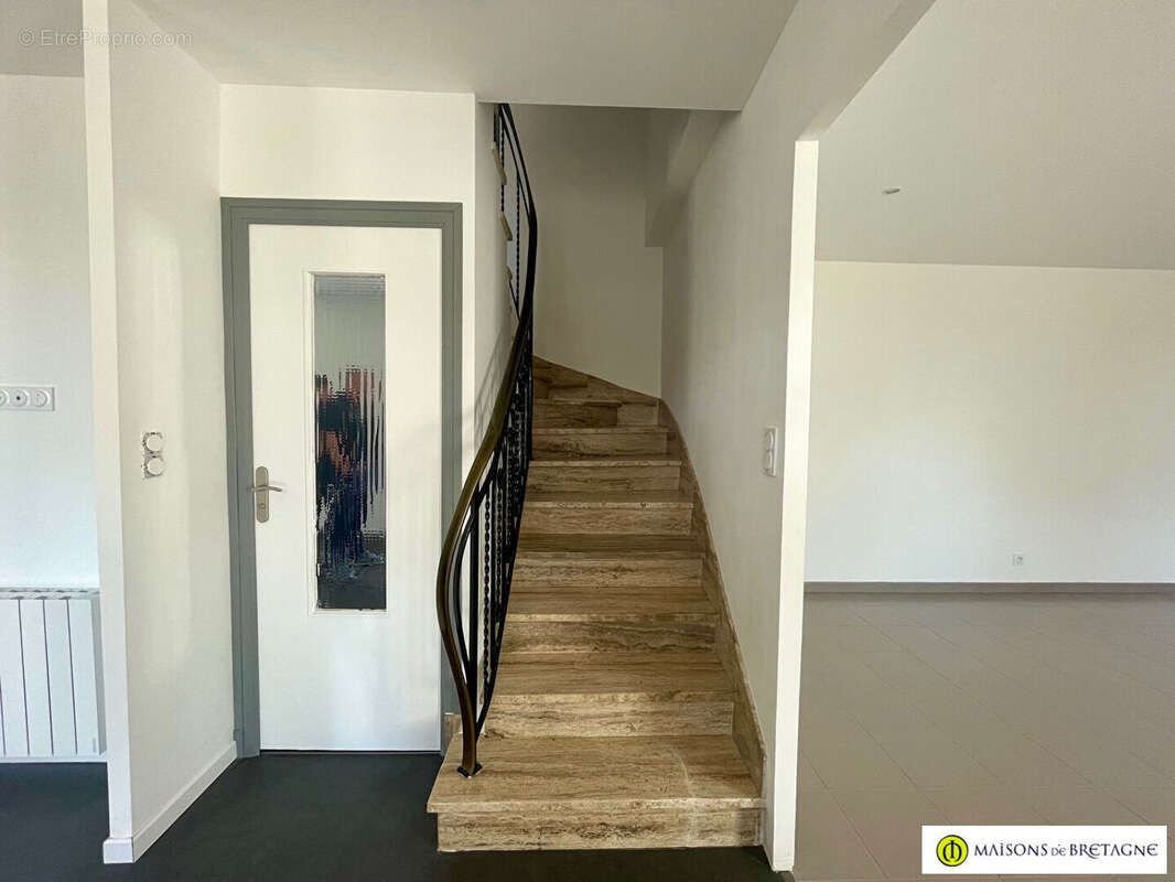 Maison à LE TREVOUX