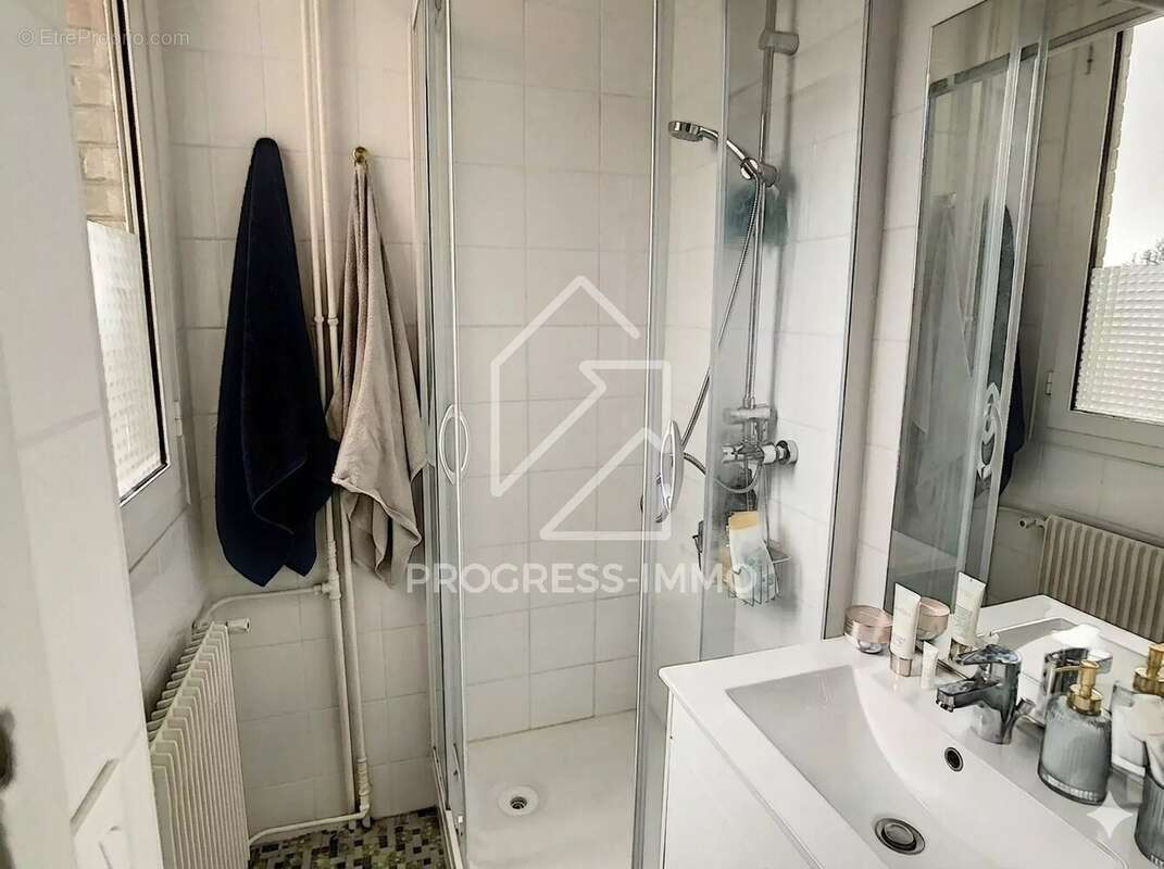 Appartement à THIAIS