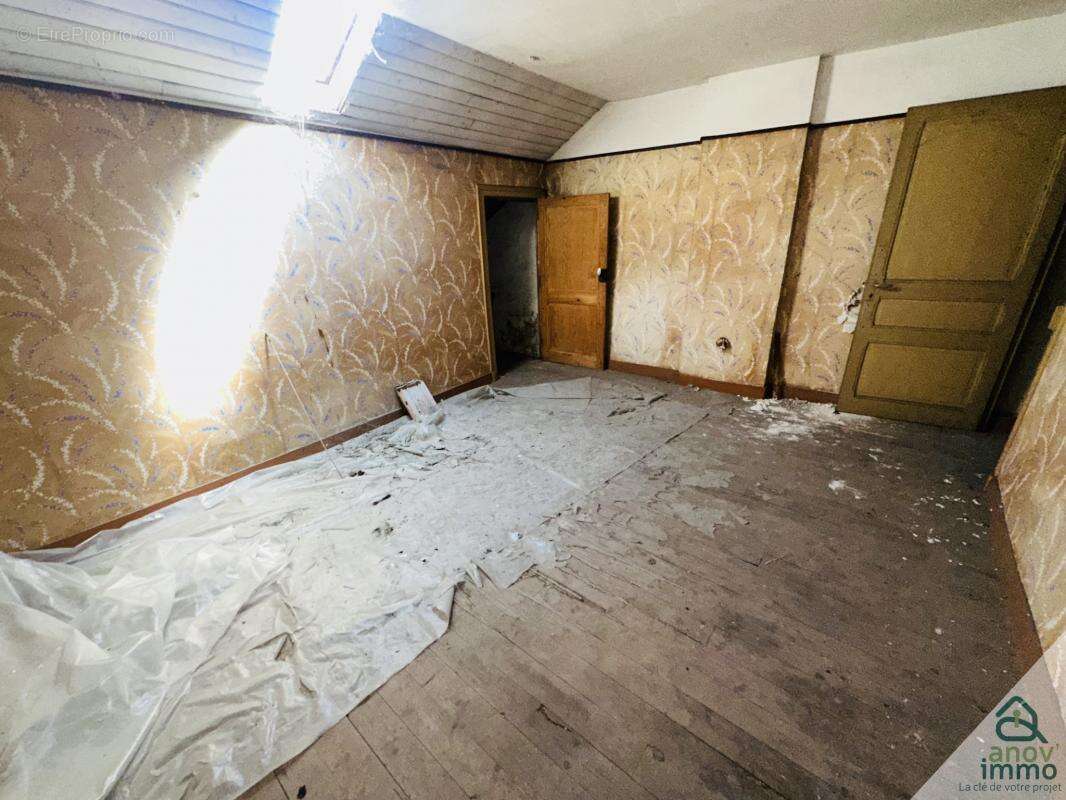 Appartement à LA COURONNE