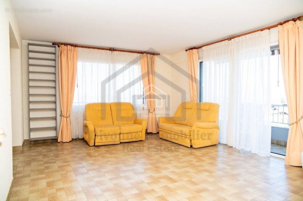 Appartement à DIVONNE-LES-BAINS