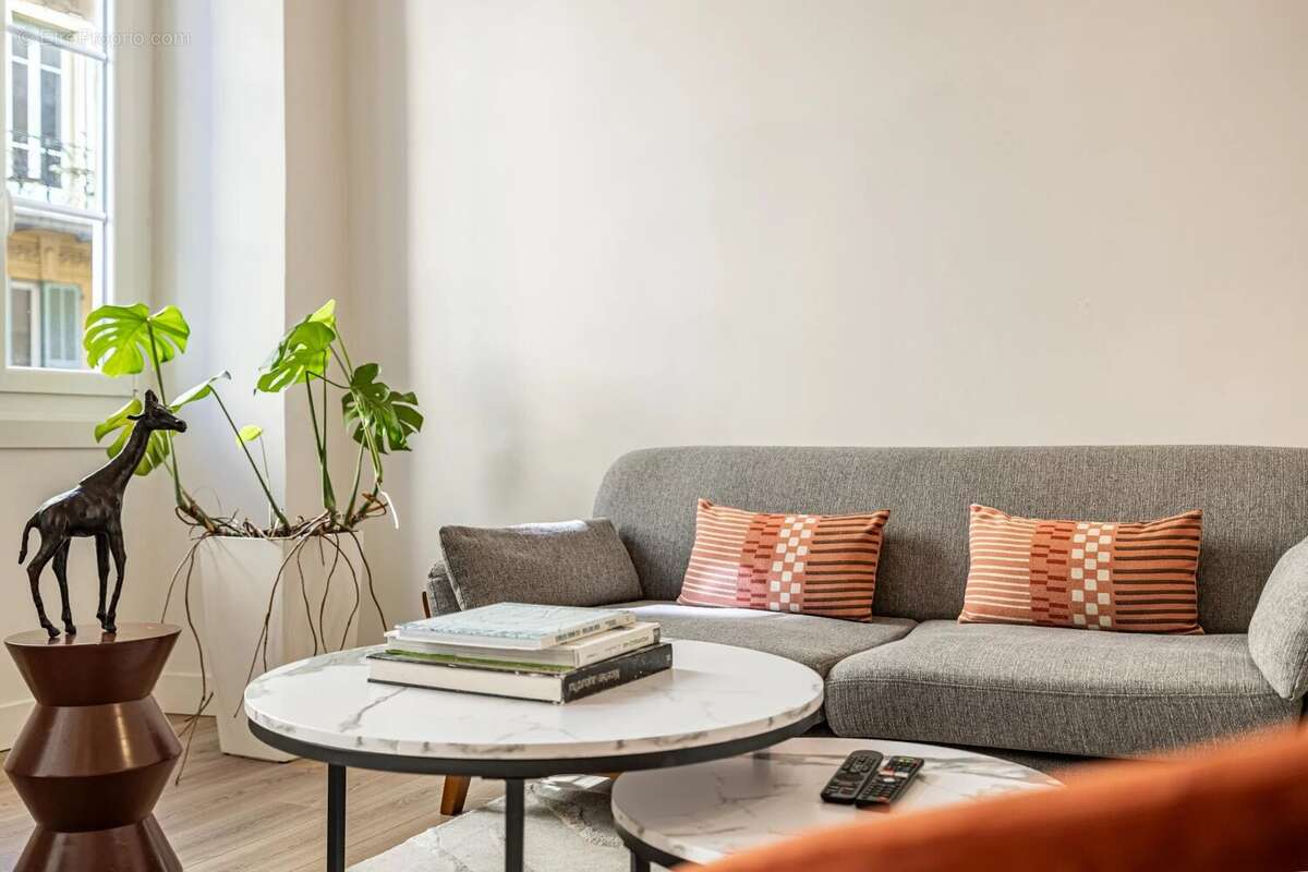 Nice - Le Port - Superbe appartement 3 pièces avec loggia - Airbnb OK - photo 2