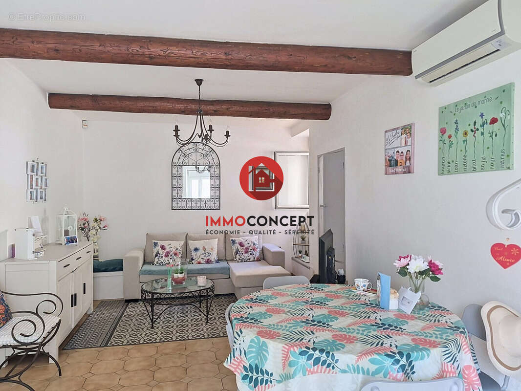 Maison à TAVEL