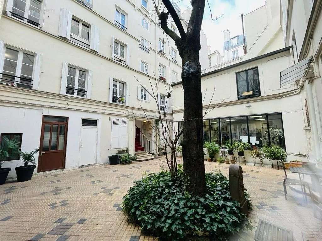 Appartement à PARIS-11E