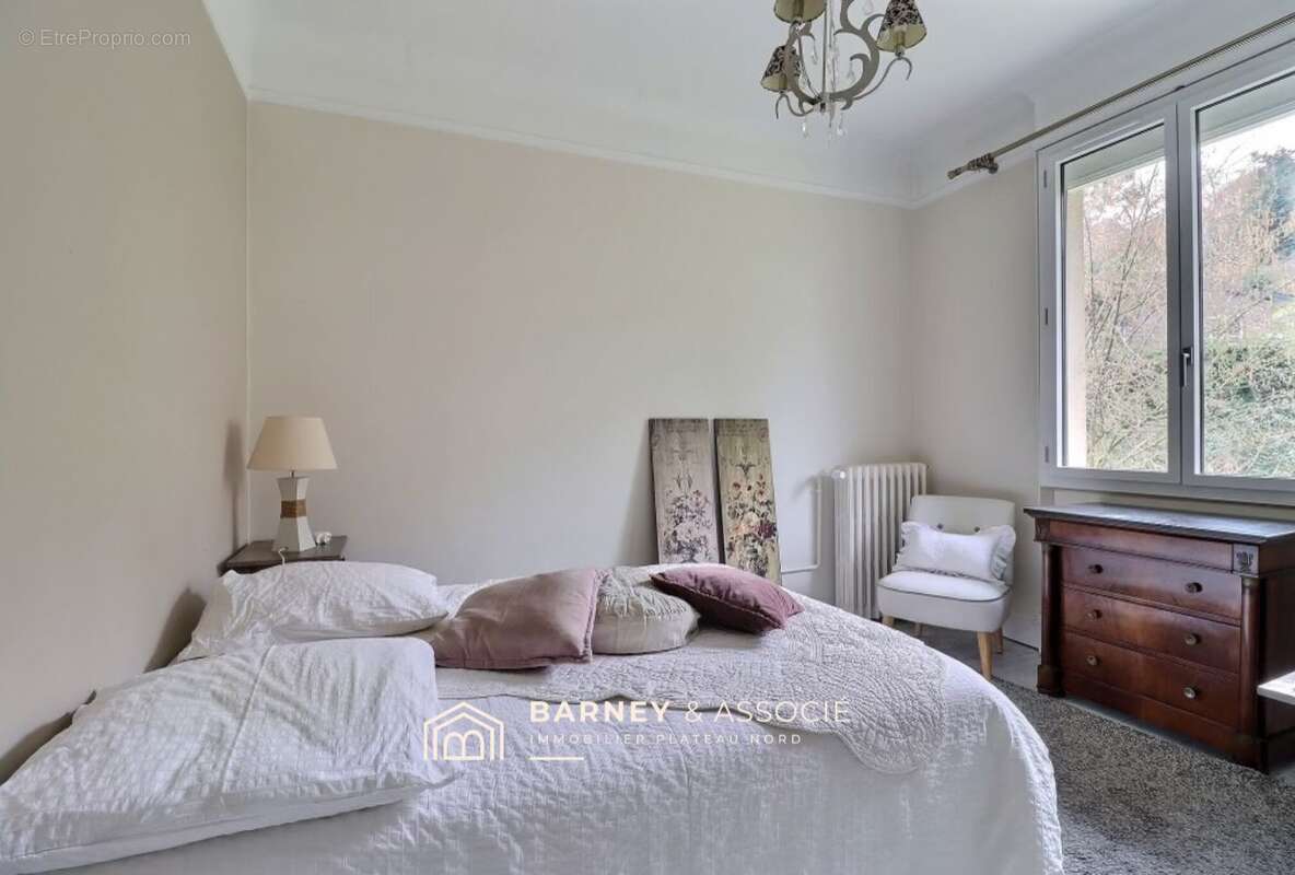 Maison à MONT-SAINT-AIGNAN